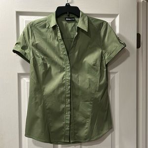 NY&Co. short sleeve (small) women’s button down dress shirt. Olive/green color.